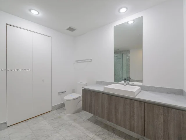 801 S Miami Ave # 1702, Miami FL 33130