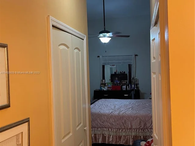 3252 NE 11th Dr, Homestead FL 33033