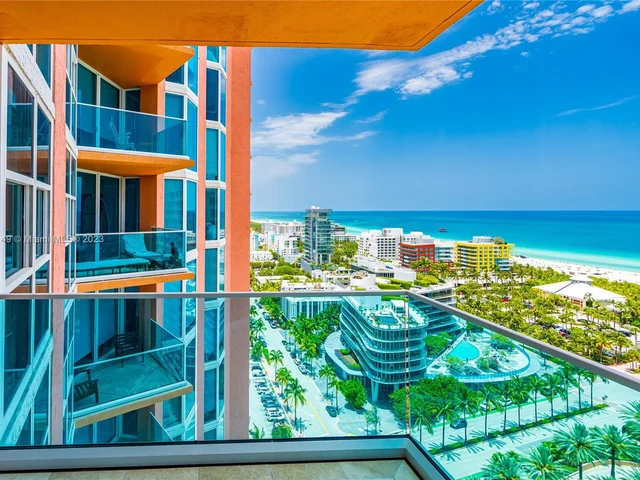 300 S Pointe Dr # 2102, Miami Beach FL 33139