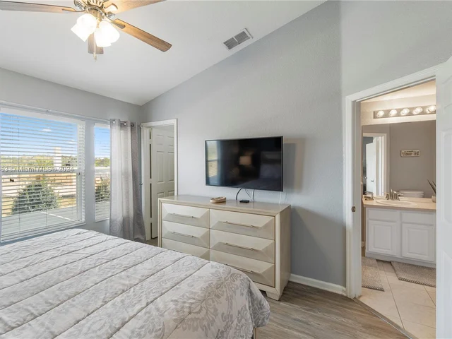 2575 Maneshaw Lane # 2575, Kissimmee FL 34747