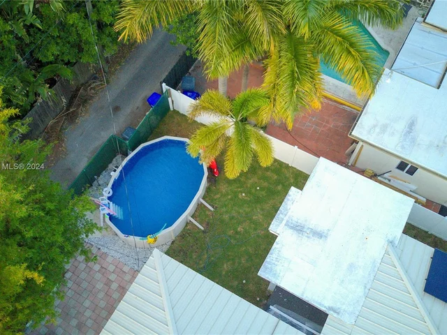 1351 Harrison St, Hollywood FL 33019