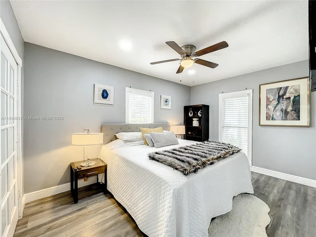 2534 Wilson St, Hollywood FL 33020