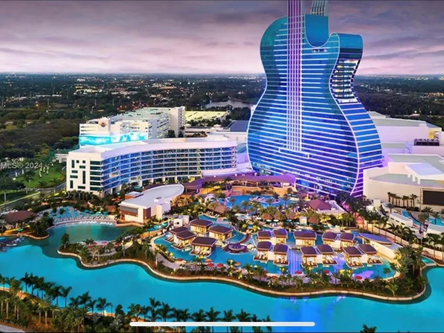 2534 Wilson St, Hollywood FL 33020