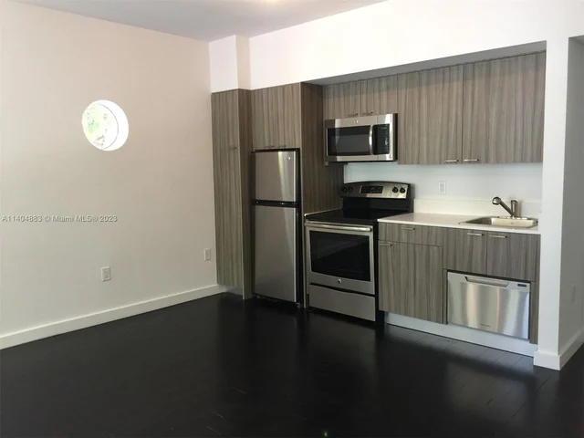 557 Michigan Ave # 112, Miami Beach FL 33139