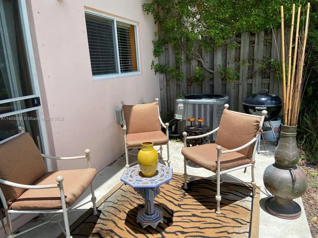 20822 San Simeon Way # 102, Miami FL 33179