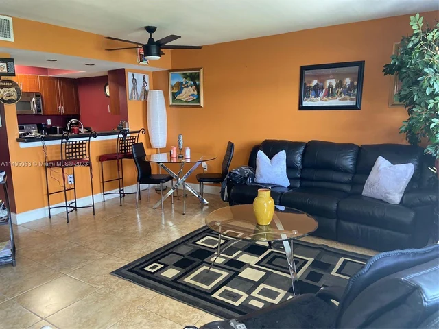 20822 San Simeon Way # 102, Miami FL 33179