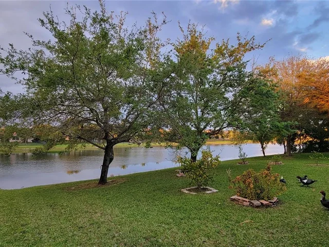 110 Ibisca Ter, Royal Palm Beach FL 33411