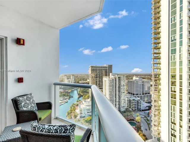 333 Las Olas Way # 3005, Fort Lauderdale FL 33301