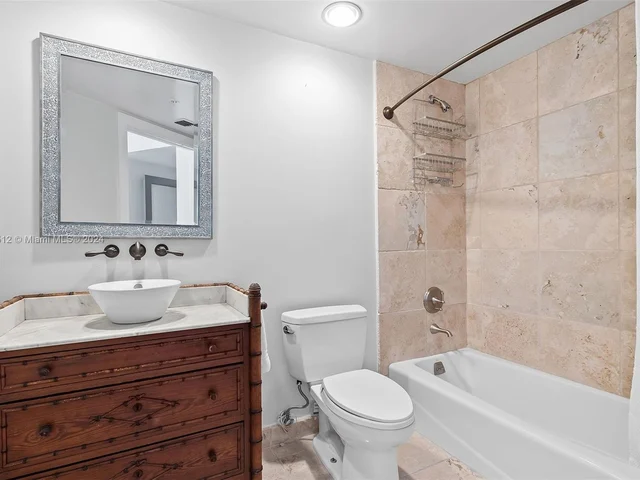 333 Las Olas Way # 3005, Fort Lauderdale FL 33301