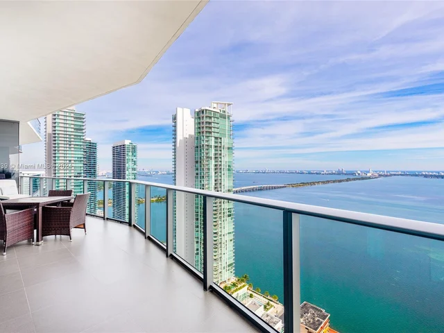 460 NE 28th St # 4003, Miami FL 33137