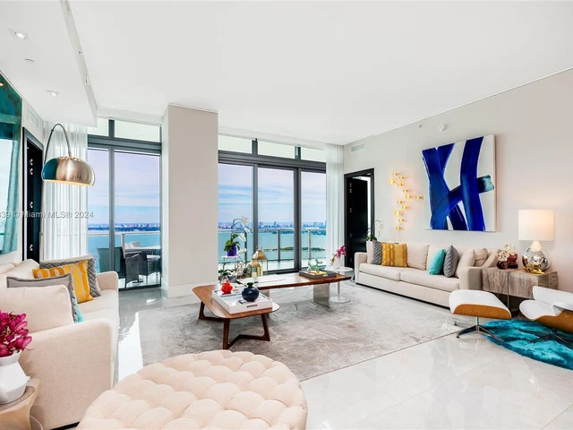 460 NE 28th St # 4003, Miami FL 33137