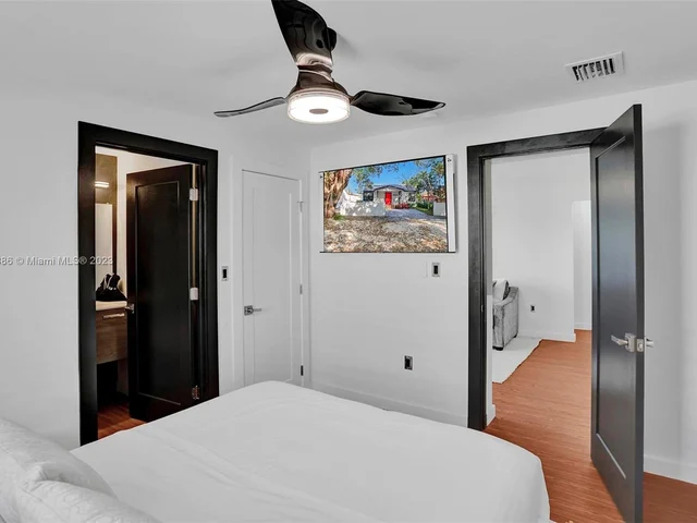 6529 SW 39th Ter, Miami FL 33155