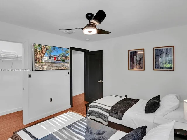 6529 SW 39th Ter, Miami FL 33155