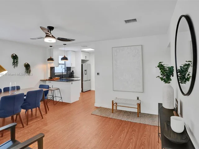 6529 SW 39th Ter, Miami FL 33155