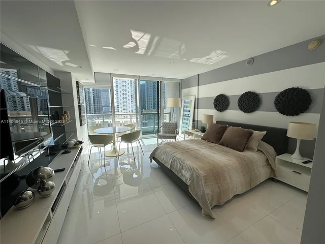 485 Brickell Ave # 1605, Miami FL 33131