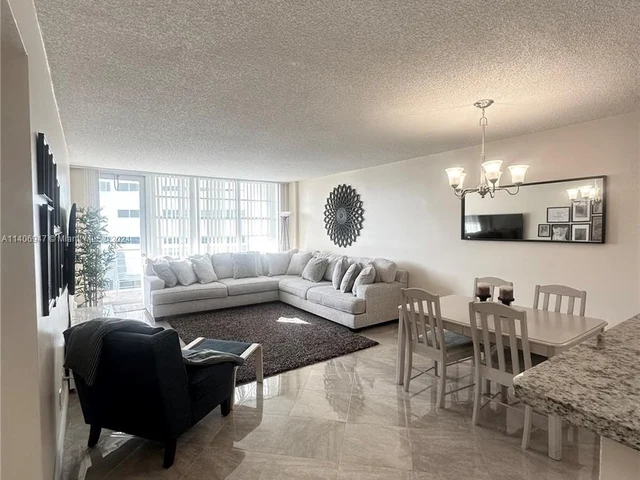 3725 S Ocean Dr # 1017, Hollywood FL 33019