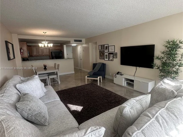 3725 S Ocean Dr # 1017, Hollywood FL 33019