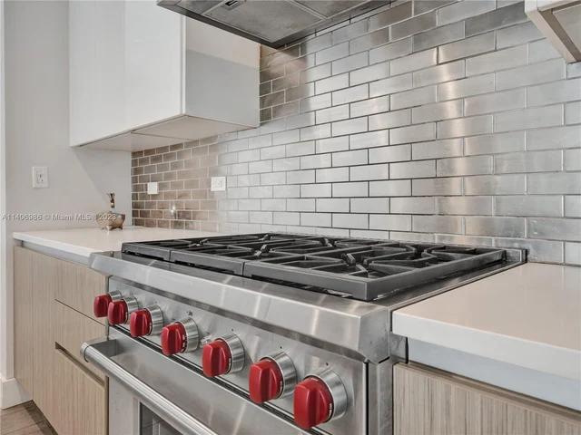 20 Isle Of Venice Dr # 402, Fort Lauderdale FL 33301