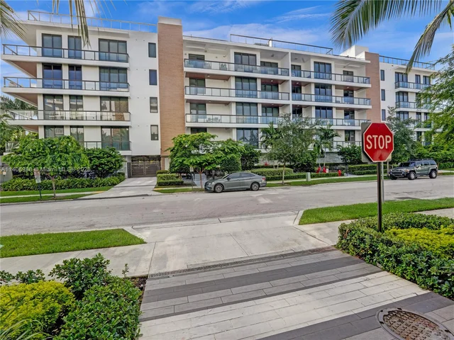 20 Isle Of Venice Dr # 402, Fort Lauderdale FL 33301