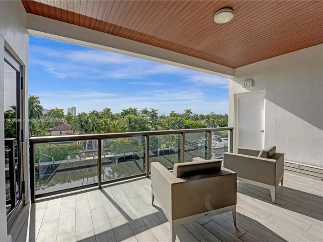 20 Isle Of Venice Dr # 402, Fort Lauderdale FL 33301