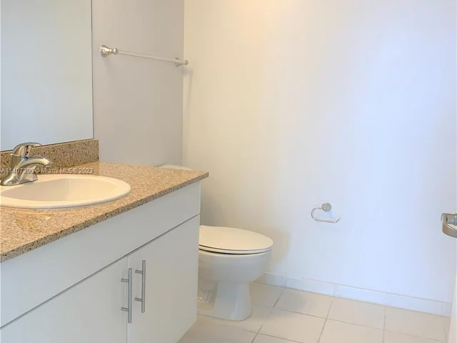 1861 NW South River Dr # 1509, Miami FL 33125