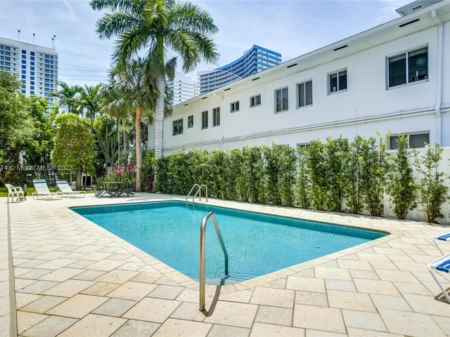 520 Orton Ave # 504, Fort Lauderdale FL 33304
