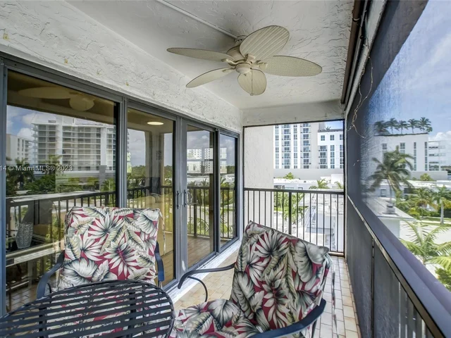 520 Orton Ave # 504, Fort Lauderdale FL 33304