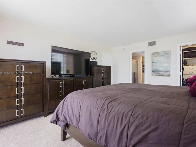 525 N Ocean Blvd # 424, Pompano Beach FL 33062