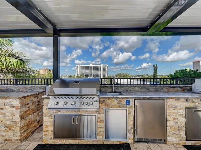 525 N Ocean Blvd # 424, Pompano Beach FL 33062