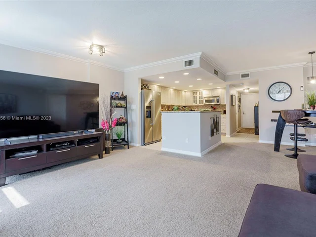 525 N Ocean Blvd # 424, Pompano Beach FL 33062