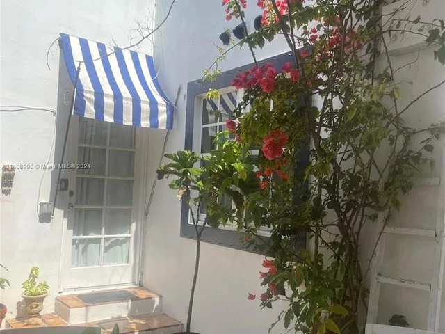 652 NE 77th St # 1, Miami FL 33138