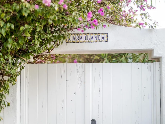 652 NE 77th St # 1, Miami FL 33138