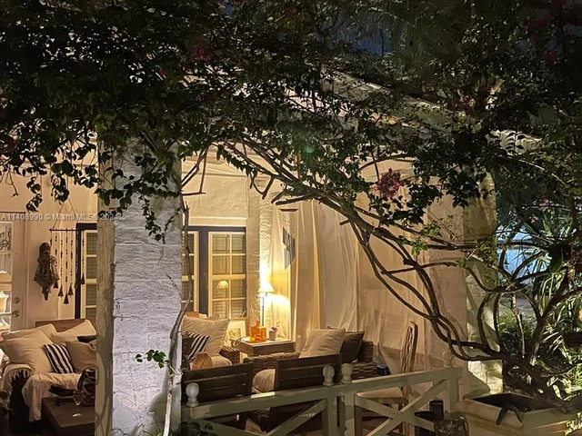 652 NE 77th St # 1, Miami FL 33138