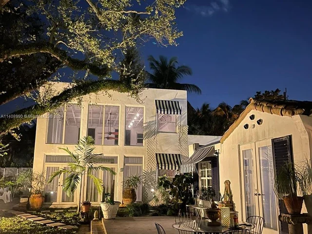 652 NE 77th St # 1, Miami FL 33138