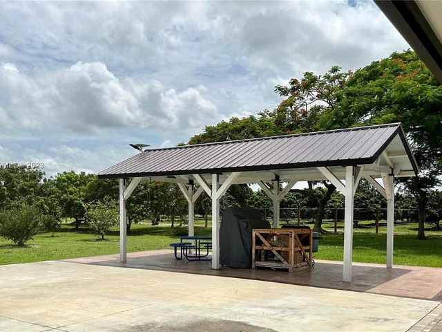 17290 SW 276th St, Homestead FL 33031