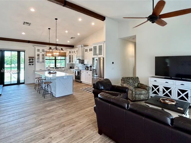 17290 SW 276th St, Homestead FL 33031