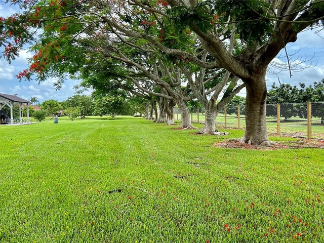 17290 SW 276th St, Homestead FL 33031