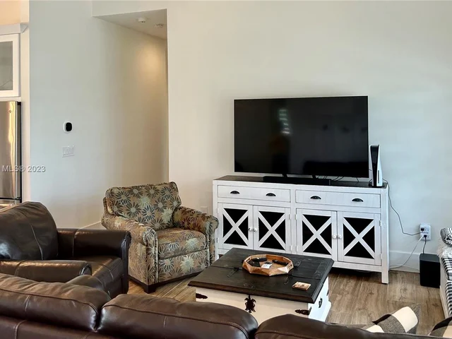 17290 SW 276th St, Homestead FL 33031