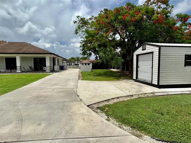 17290 SW 276th St, Homestead FL 33031