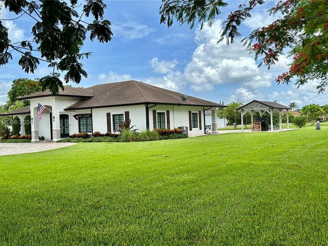 17290 SW 276th St, Homestead FL 33031