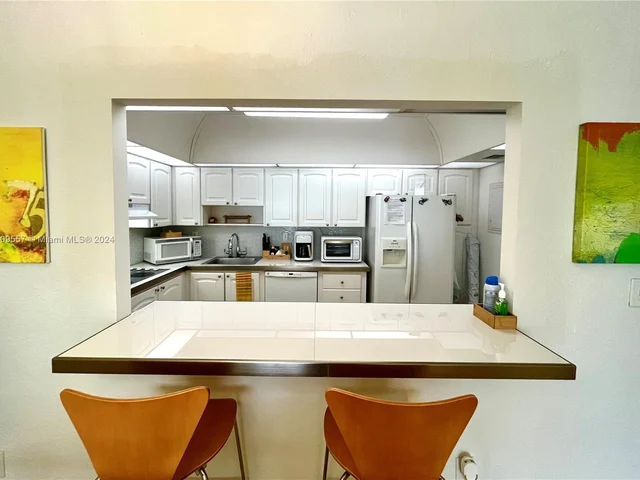 19370 Collins Ave # 1010, Sunny Isles Beach FL 33160