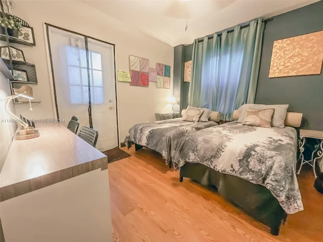 3682 SW 26th St # 1, Miami FL 33133