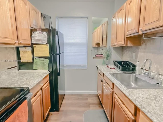 3682 SW 26th St # 1, Miami FL 33133