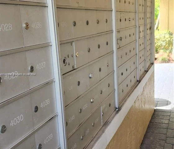 4098 N Pine Island Rd # 100, Sunrise FL 33351