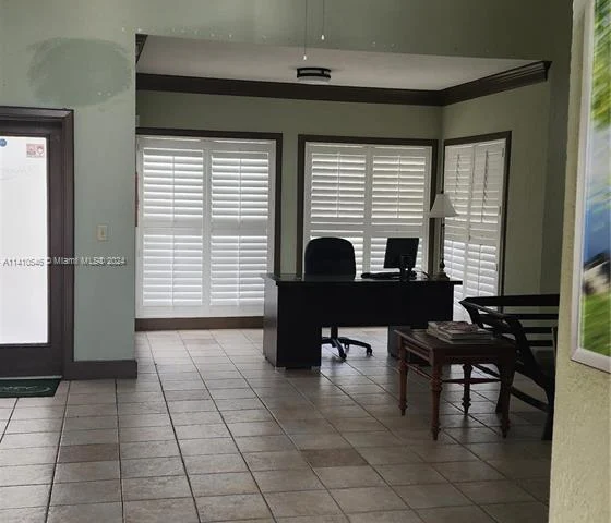 4098 N Pine Island Rd # 100, Sunrise FL 33351