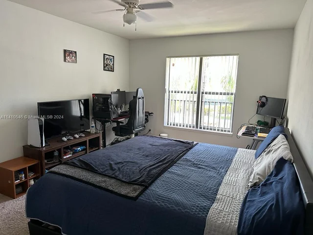 4098 N Pine Island Rd # 100, Sunrise FL 33351