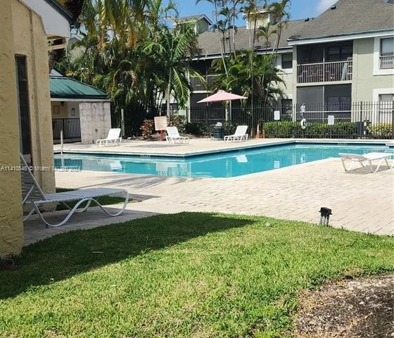 4098 N Pine Island Rd # 100, Sunrise FL 33351