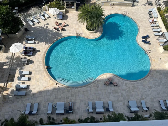 400 S POINTE DR # 1404, Miami Beach FL 33139