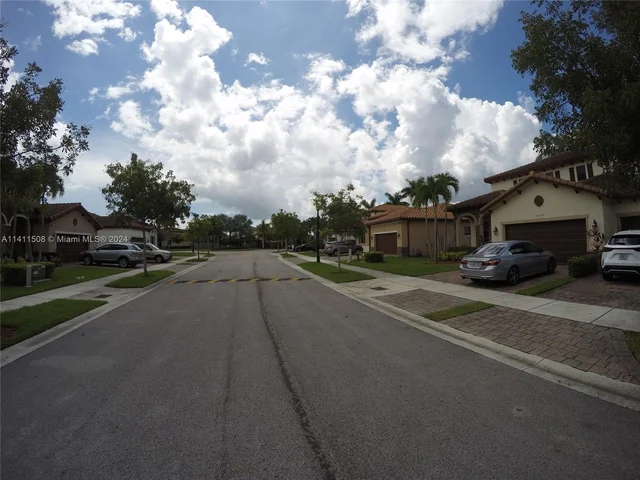 3472 SE 3rd St, Homestead FL 33033