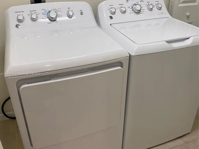 3472 SE 3rd St, Homestead FL 33033